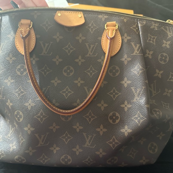 Turrene Louis Vuitton - Picture 2 of 4